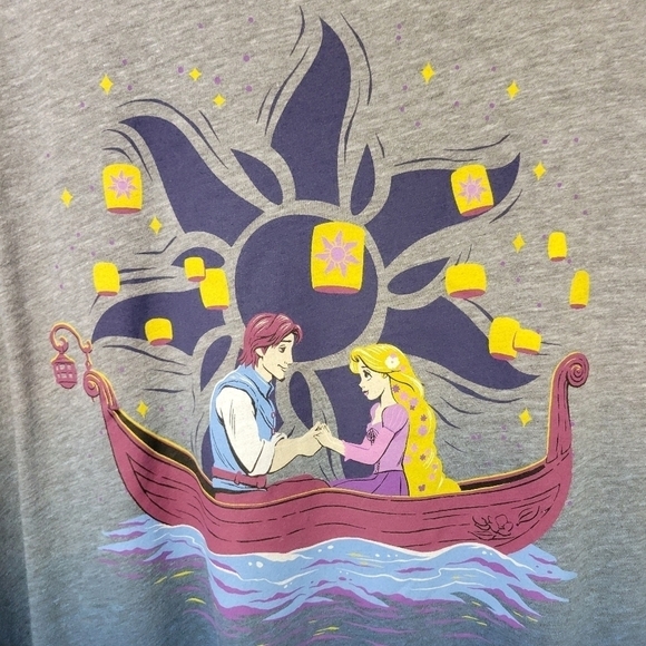 Torrid Disney Tangled Rapunzel And Flynn Dip Dye t-shirt grey blue 1X - Picture 4 of 8